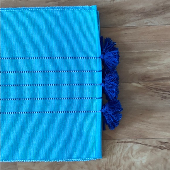 Pier 1 Teal and Blue Tassel Placemats - Picture 9 of 13